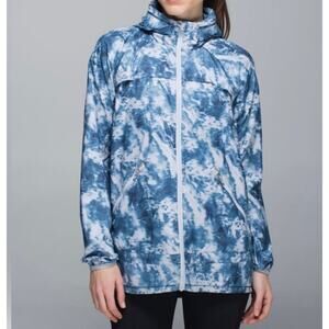 Lululemon Miss Misty II Reflective Hooded Jacket Size 6